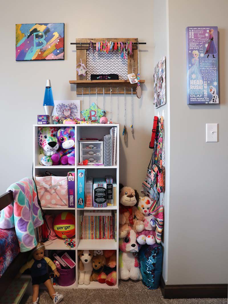 Braelynn's Shelves